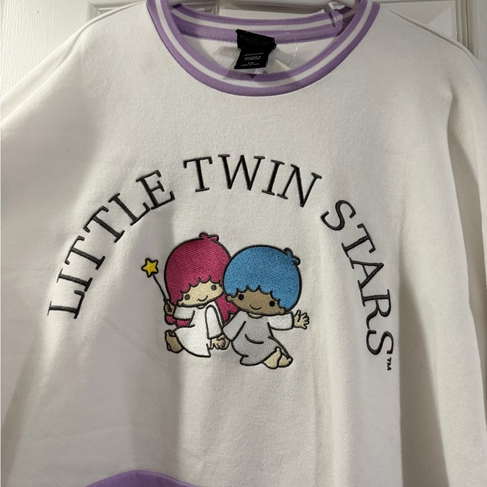 Little Twin Stars Colorblock Sweatshirt - White & Lavender (From BoxLunch) L NWT - Picture 2 of 4